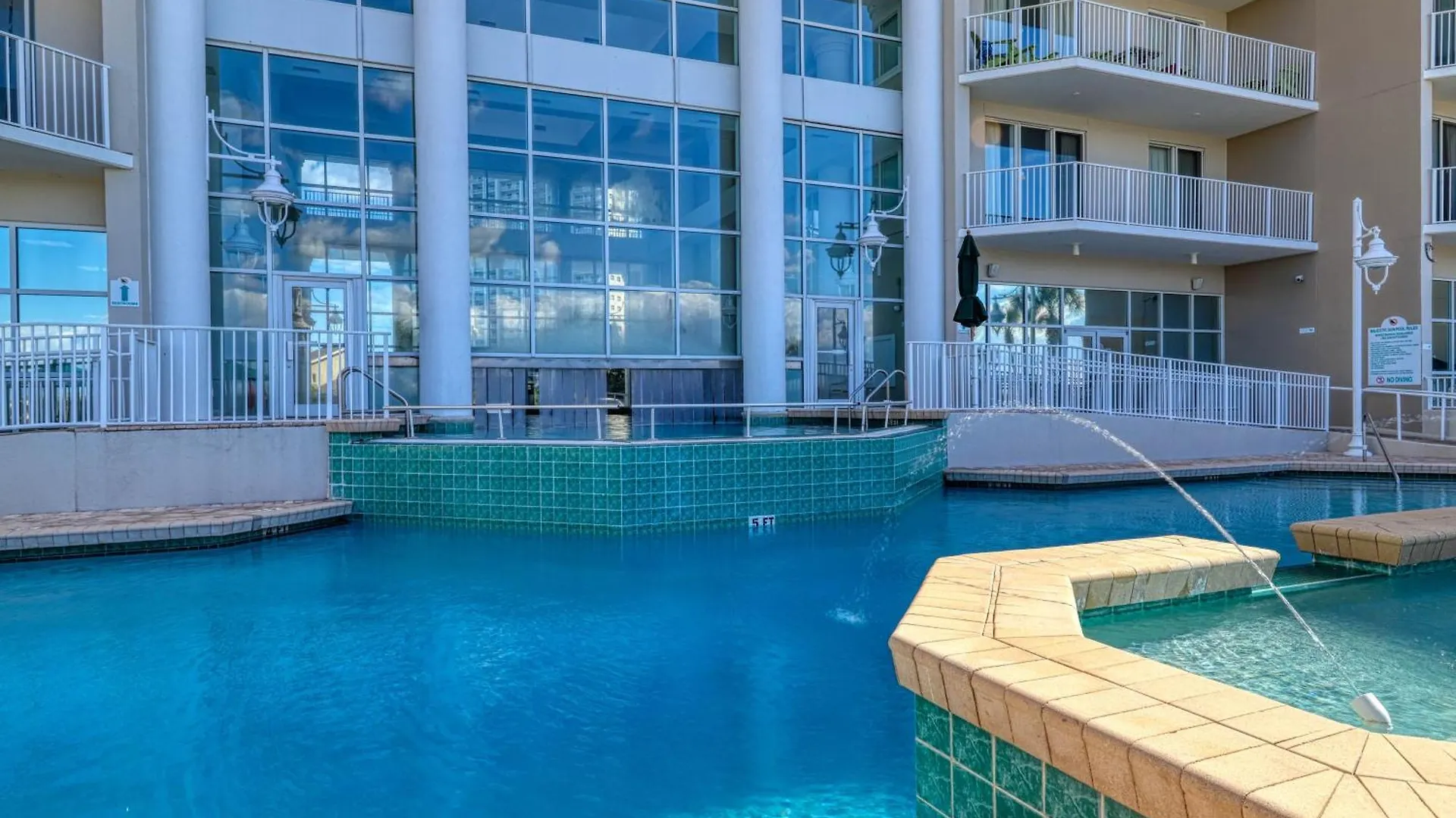 Majestic Sun B513 Apartment Destin